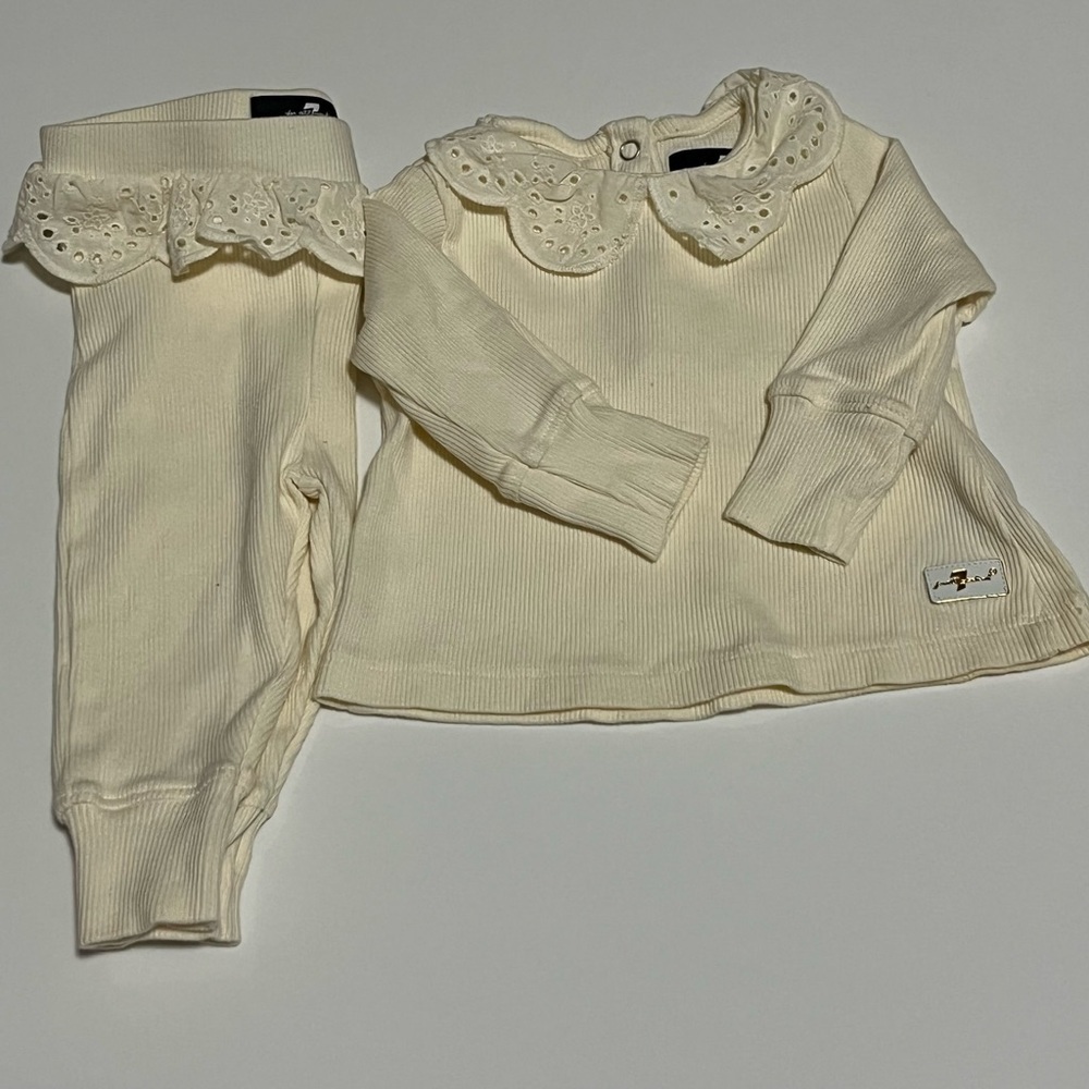 7 For All Mankind Baby Cream Ribbed Set Eyelet Ruffle | 0–3M - Picture 4 of 6